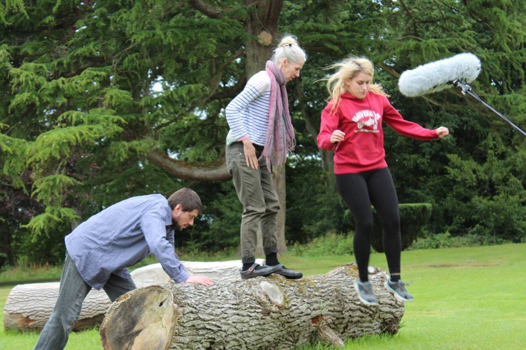Sebastian Connellan, Mia Gallagher, and Janine Durkop on the set of The Wall in the Mind.